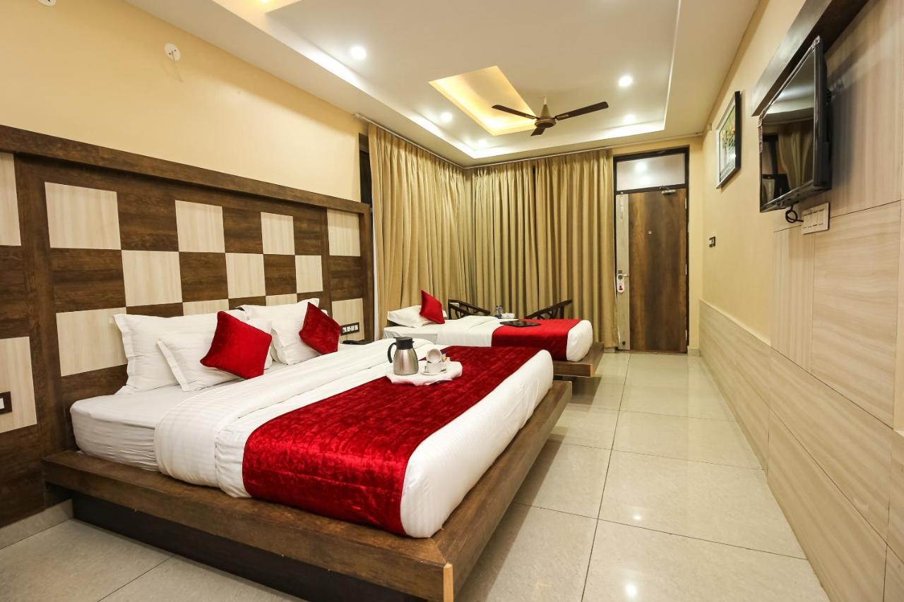 דרמסאלה Hotel King Castle מראה חיצוני תמונה