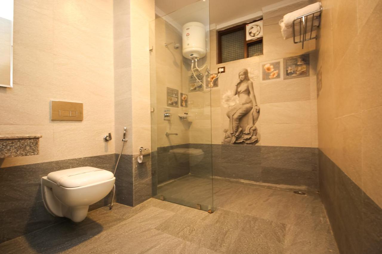 דרמסאלה Hotel King Castle מראה חיצוני תמונה