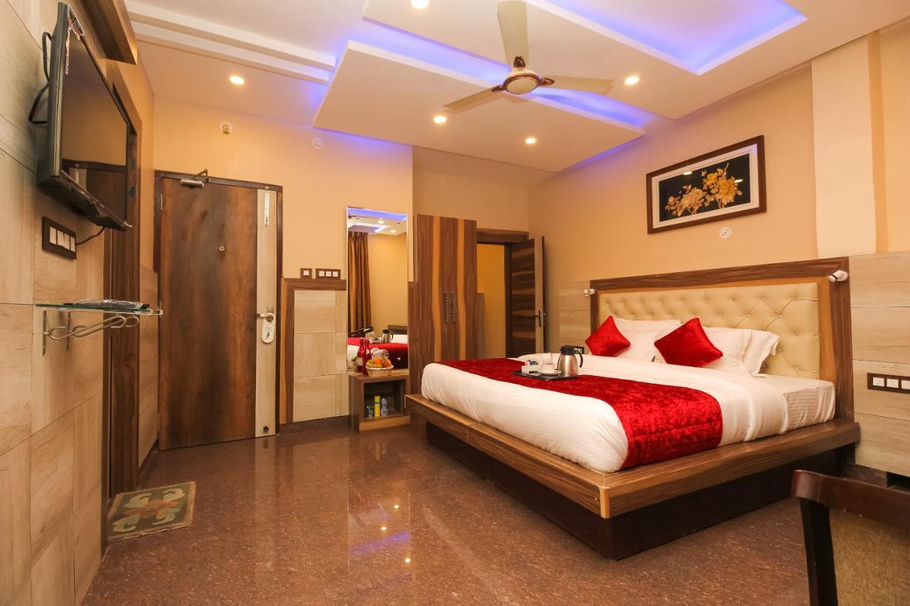 דרמסאלה Hotel King Castle מראה חיצוני תמונה